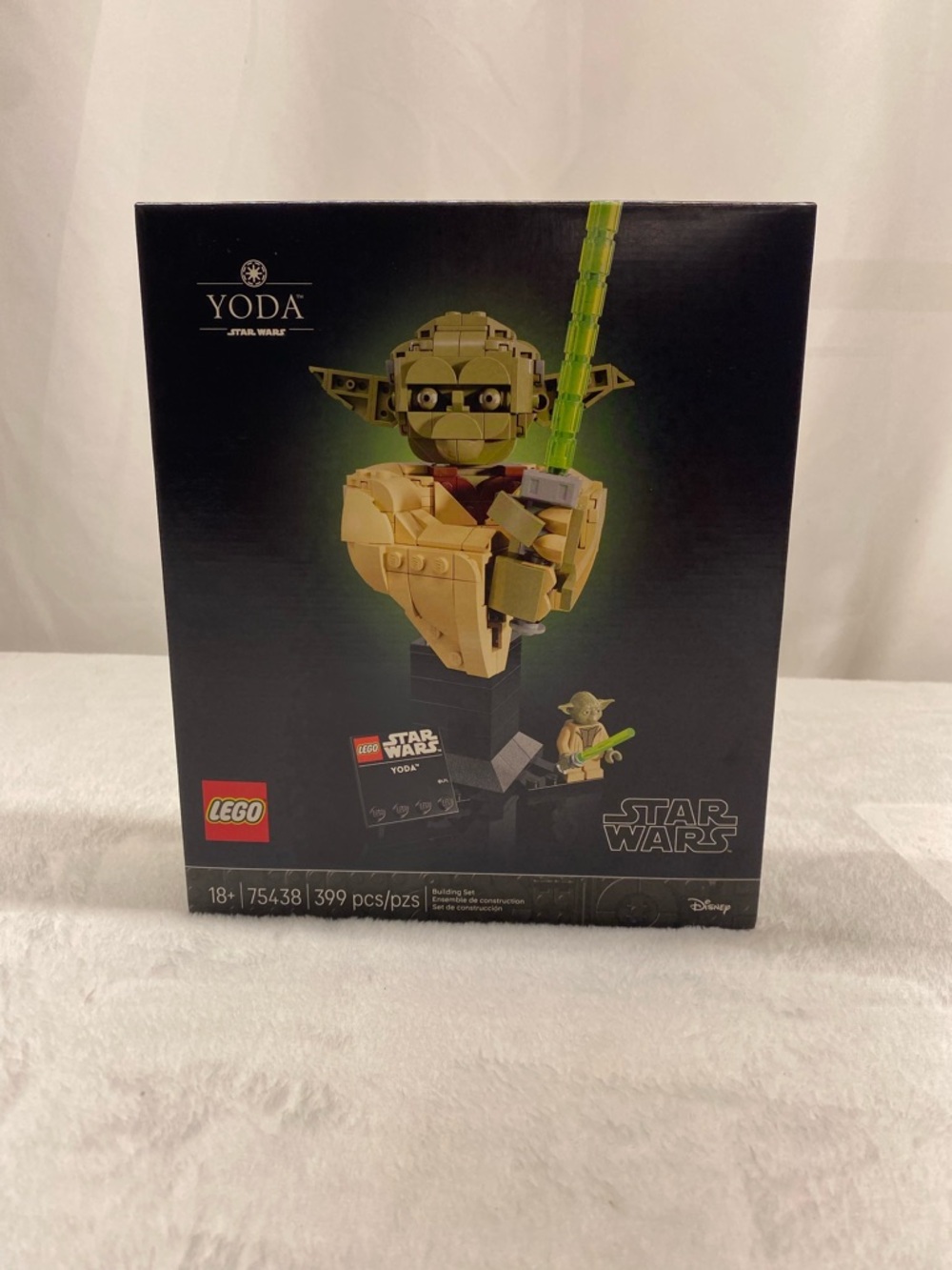 LEGO Star Wars Yoda Bust 75438 New Sealed